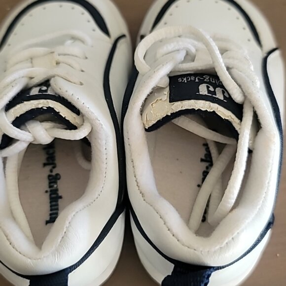 STUNNING PERFECTION FIRE TRUCK SHOES - Picture 5 of 8